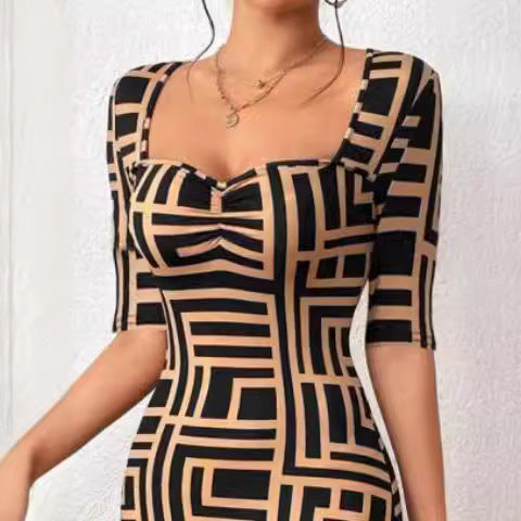 Square Collar Dress – Elegant. Feminine. Timeless.